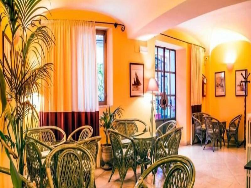 Hotel Miranda image