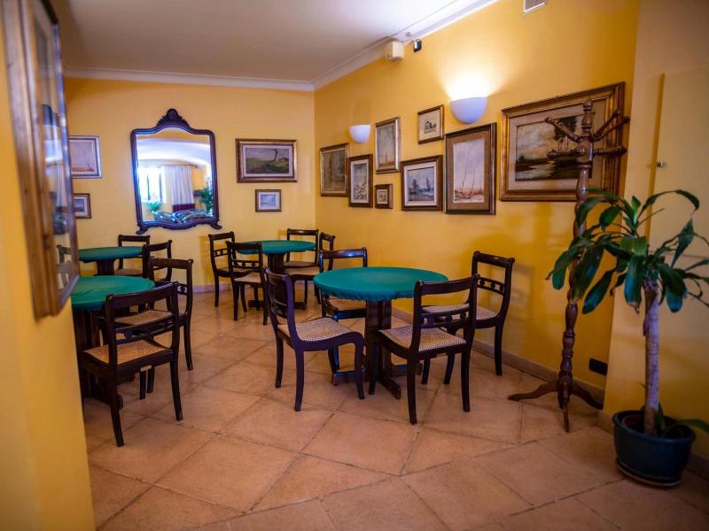 Hotel Miranda image