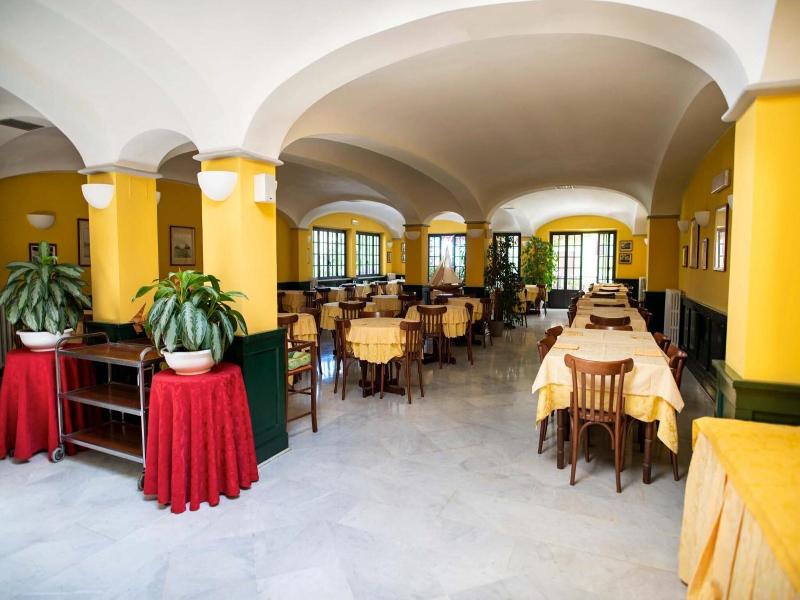 Hotel Miranda image