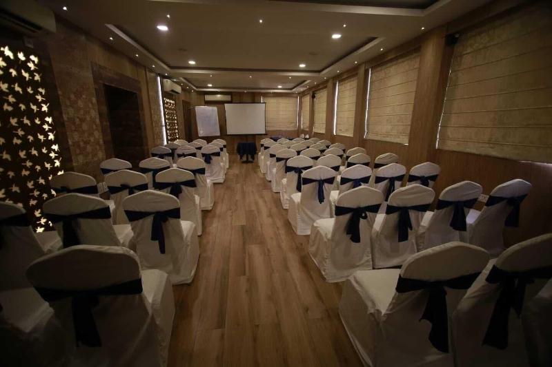 Hotel Comfotel image