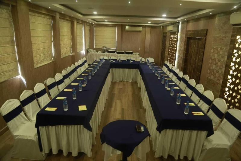 Hotel Comfotel image
