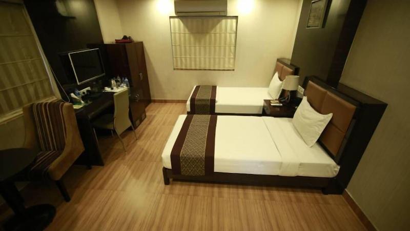 Hotel Comfotel image