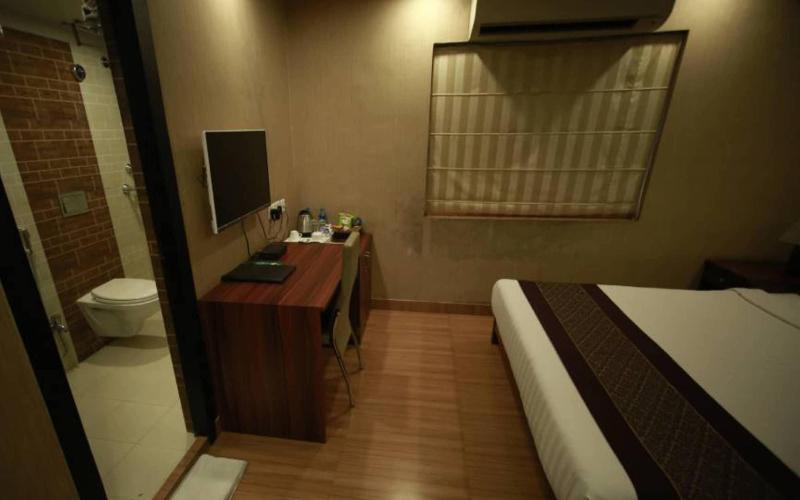 Hotel Comfotel image