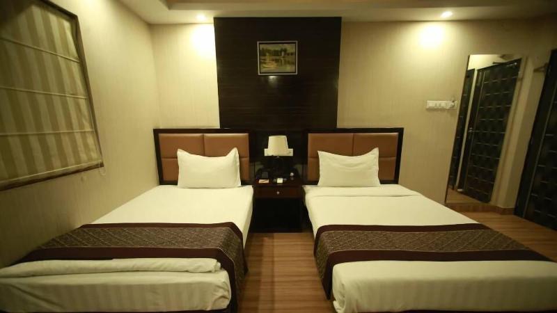 Hotel Comfotel image