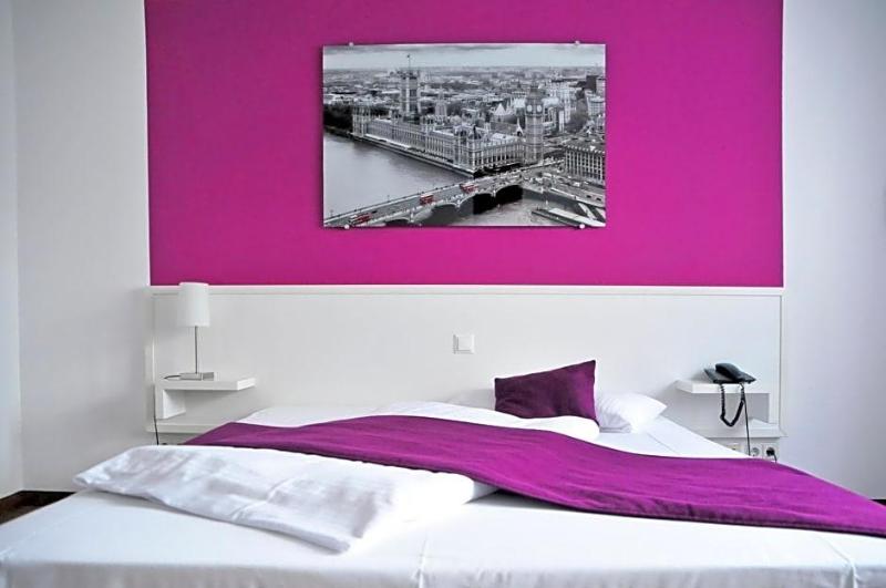 Hotel Zum Brunnen image