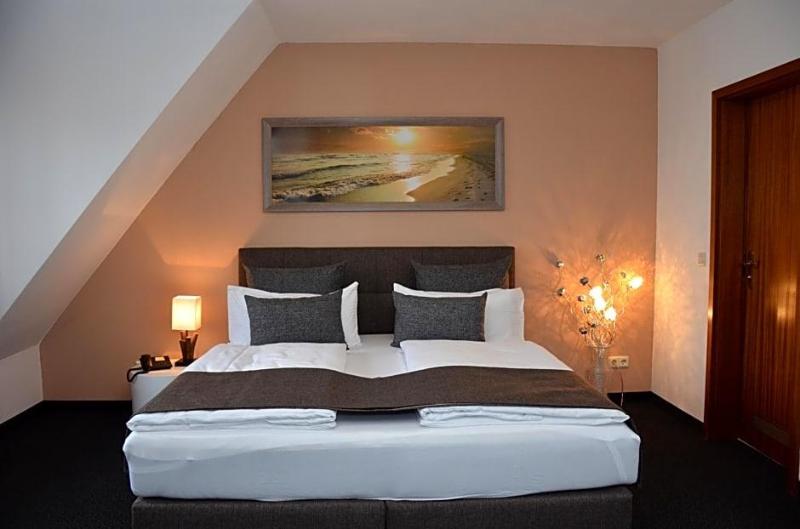 Hotel Zum Brunnen image