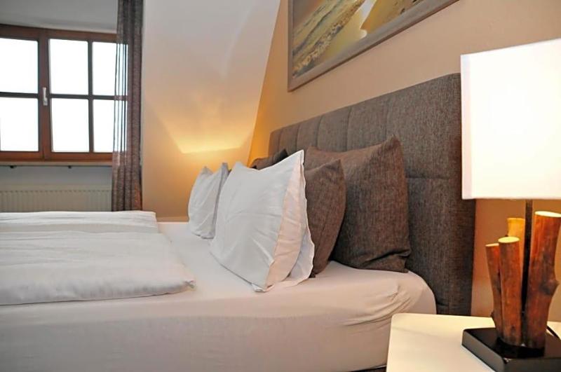 Hotel Zum Brunnen image