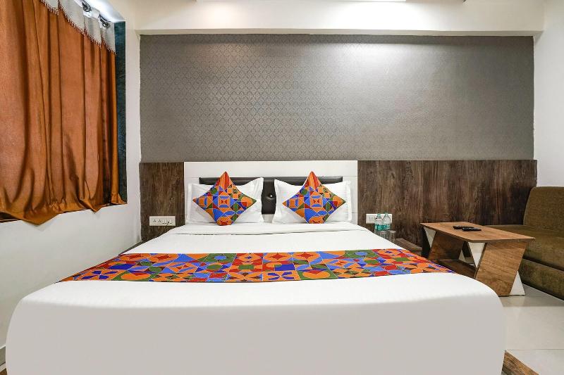 Fabhotel Galaxy I image