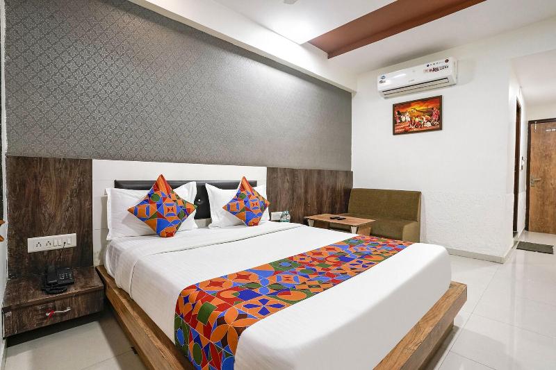 Fabhotel Galaxy I image