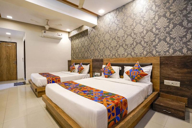 Fabhotel Galaxy I image