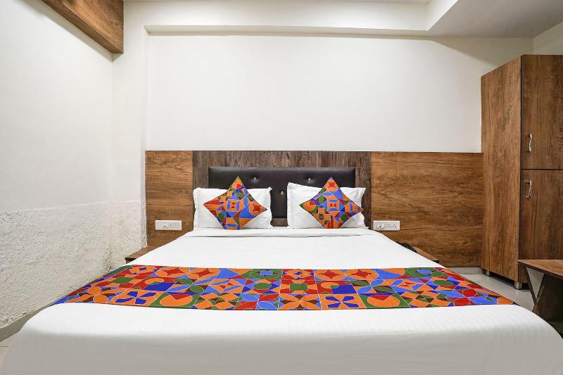 Fabhotel Galaxy I image