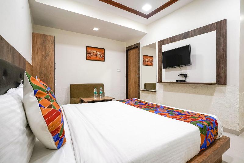 Fabhotel Galaxy I image