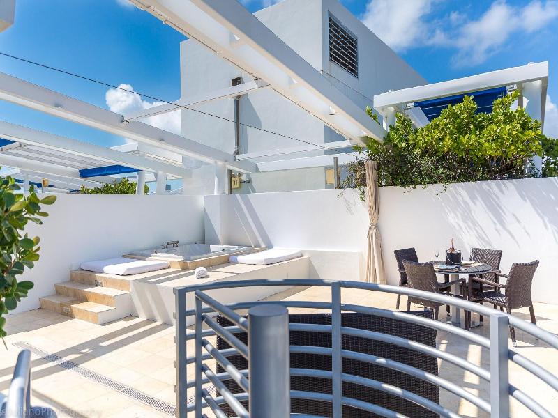 Sbv Luxury Ocean Hotel Suites image