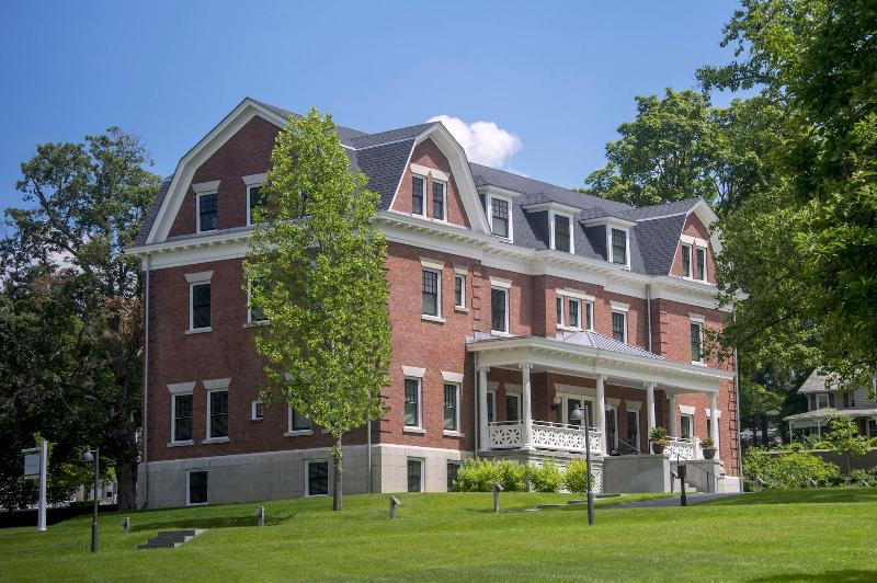 Inns Of Aurora Resort Spa image