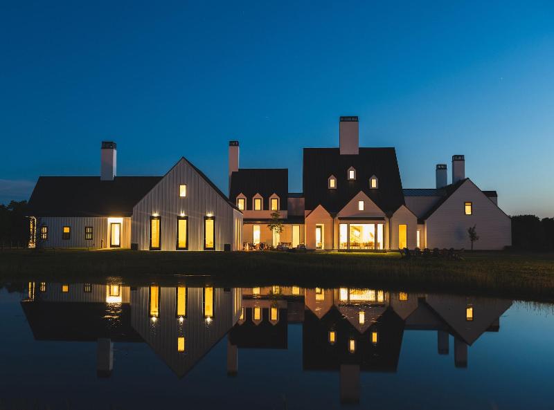 Inns Of Aurora Resort Spa image