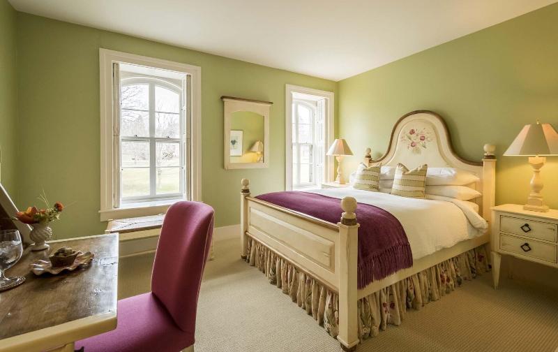 Inns Of Aurora Resort Spa image