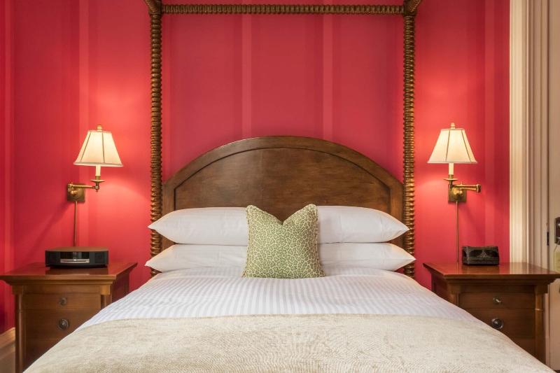 Inns Of Aurora Resort Spa image