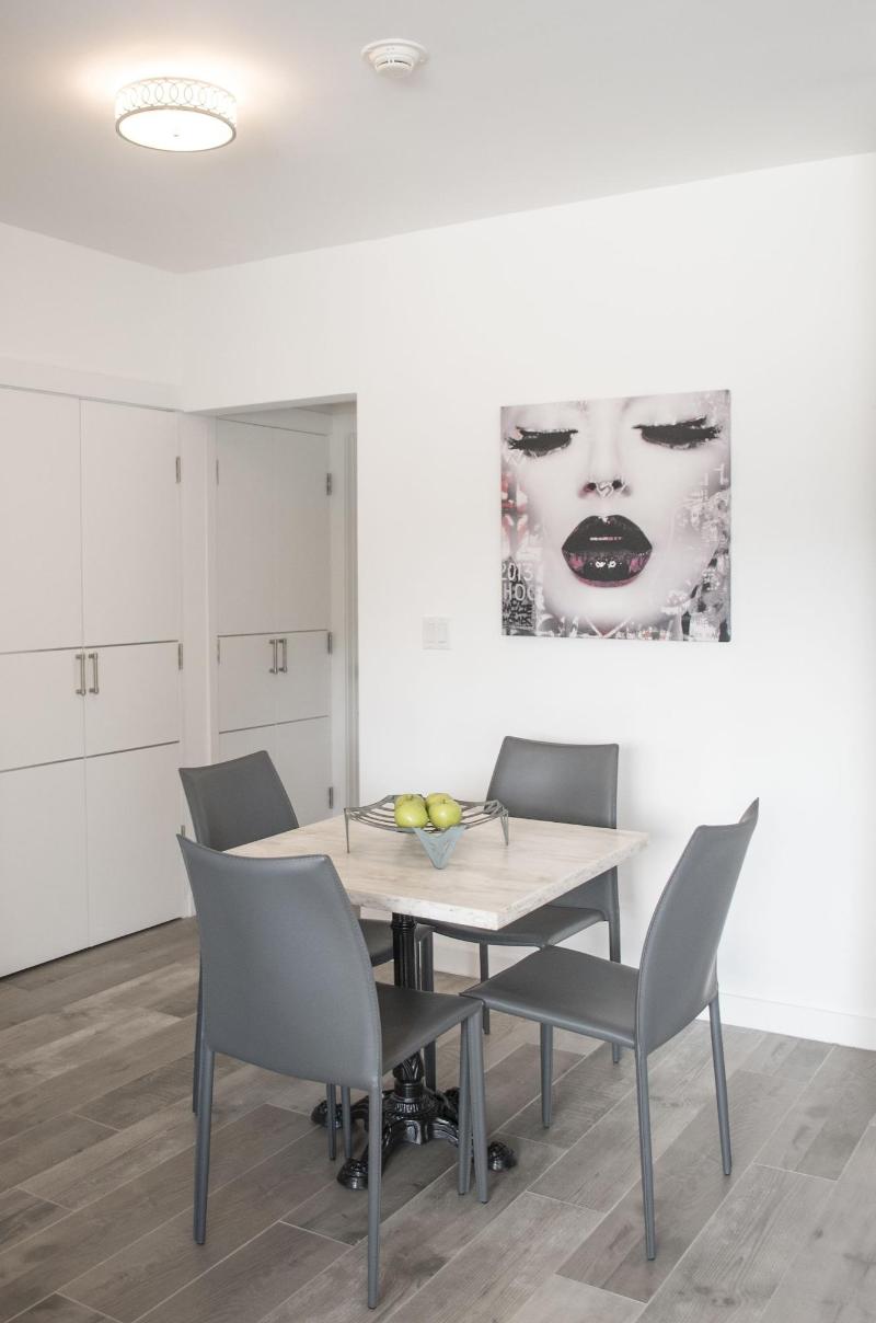Sobe Lux image