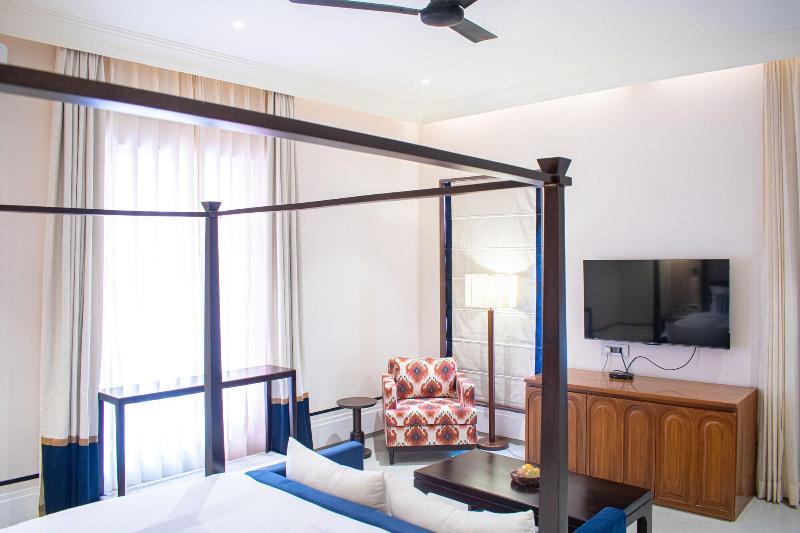Casa Blanca Lakecity image
