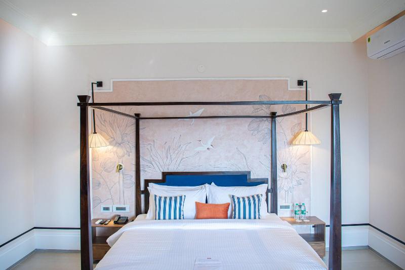 Casa Blanca Lakecity image