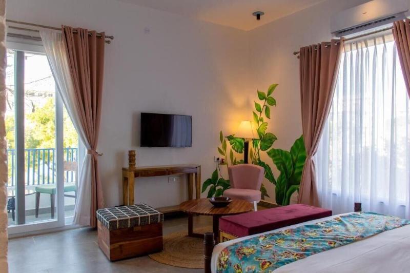 Casa Blanca Lakecity image