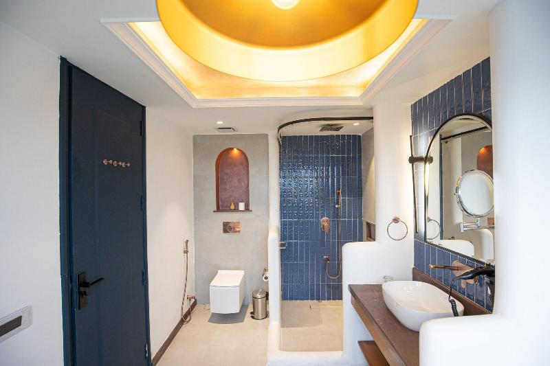 Casa Blanca Lakecity image