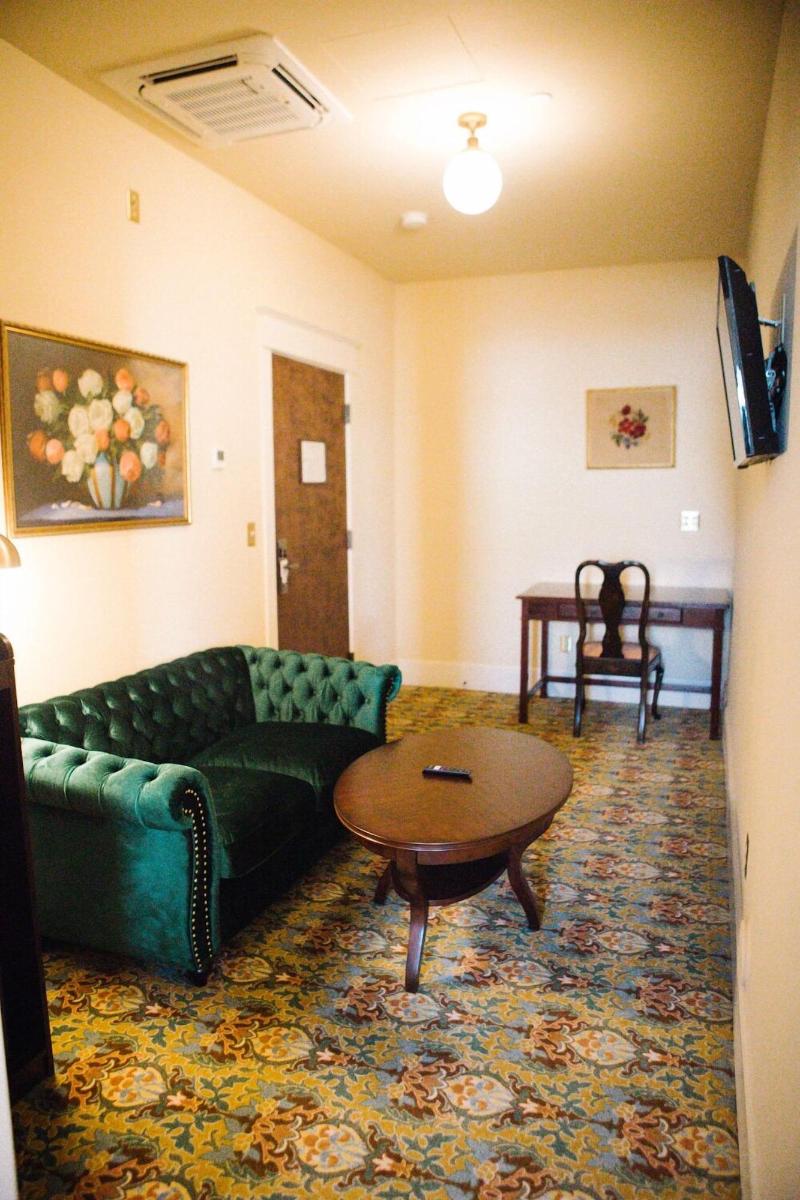 Belvada Hotel image
