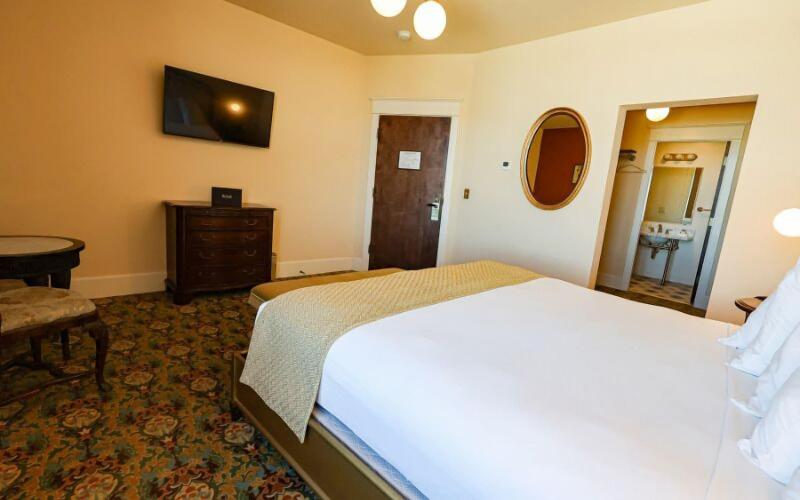 Belvada Hotel image