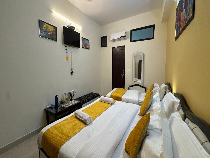 Hotel Lotus Inn near Udaipur City Railway Station image