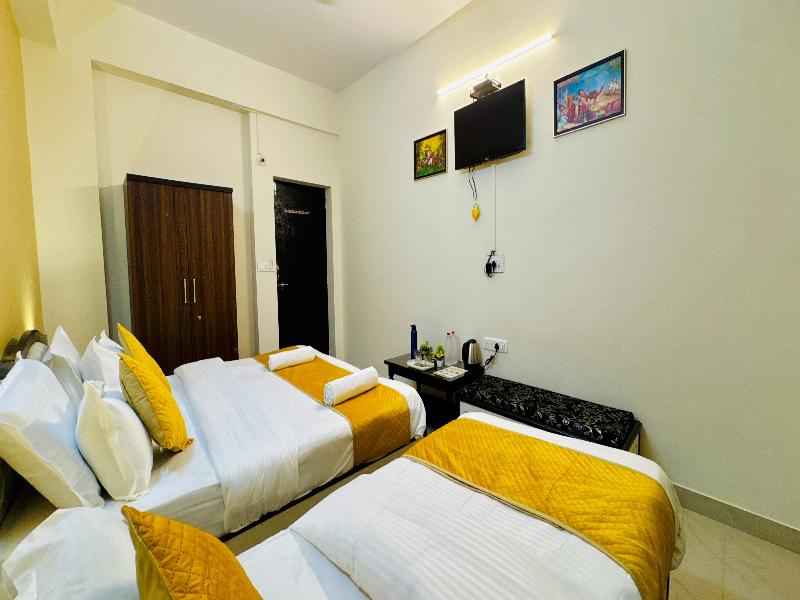 Hotel Lotus Inn near Udaipur City Railway Station image
