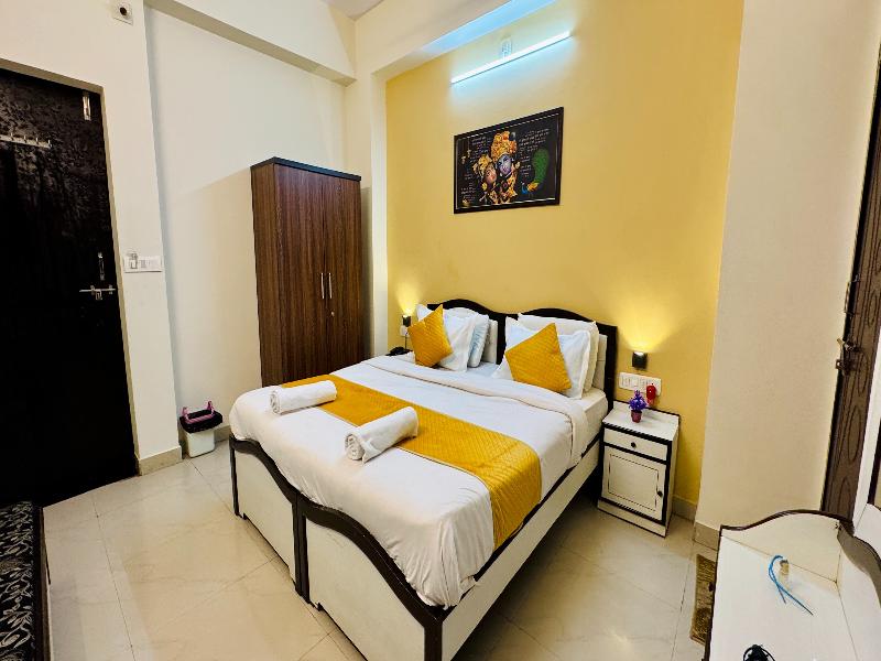 Hotel Lotus Inn near Udaipur City Railway Station image