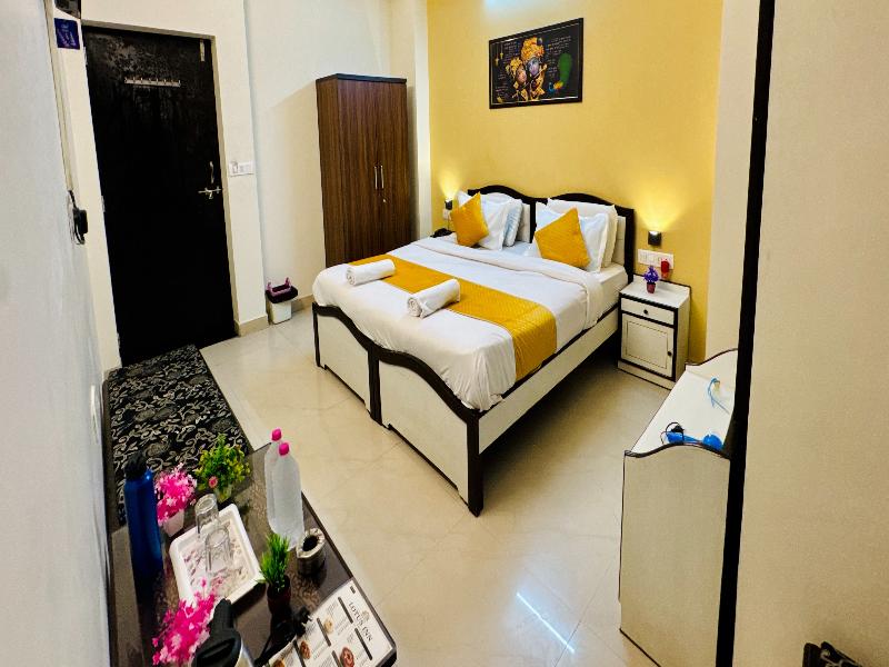 Hotel Lotus Inn near Udaipur City Railway Station image