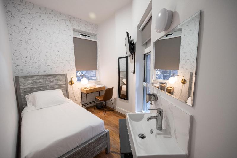 The Flat Nyc image