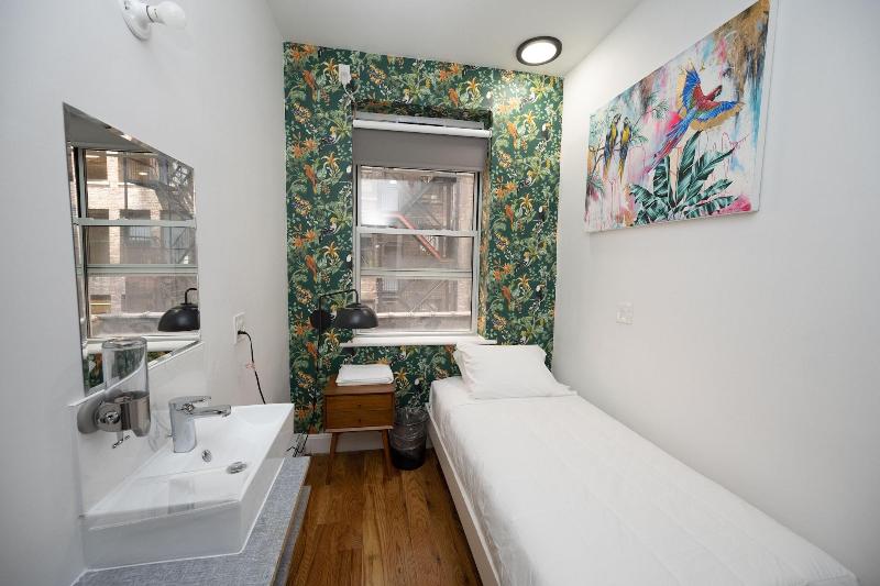 The Flat Nyc image