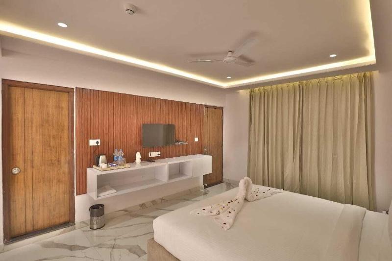 Swarnagarh Nature Retreat And Spa image