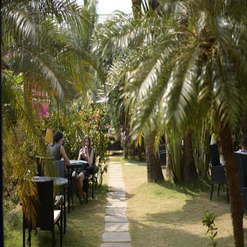 Papa Jolly Eco Resort Near Morjim Beach image