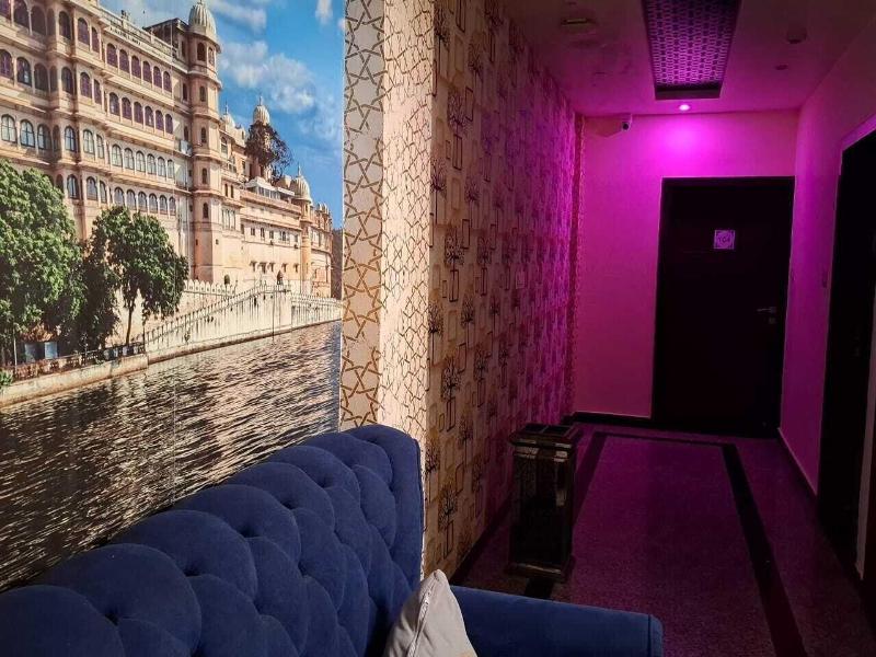 Palace View Hotel image