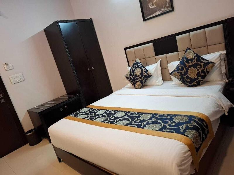 Palace View Hotel image