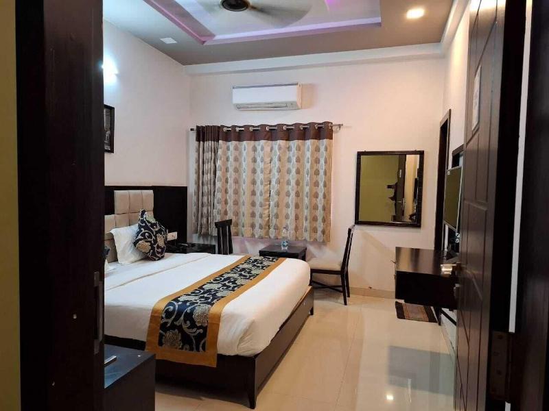 Palace View Hotel image