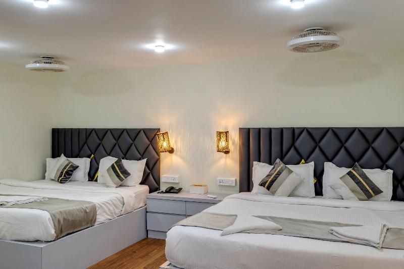 La Baga Beach Hotel By Orion Hotels image