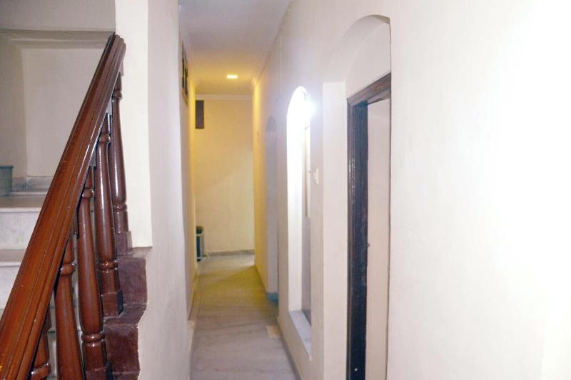 Raviz Inn image