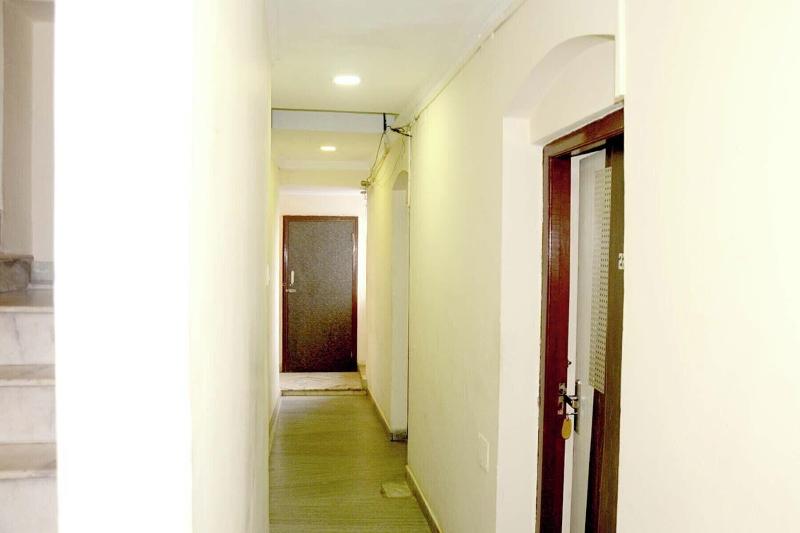 Raviz Inn image