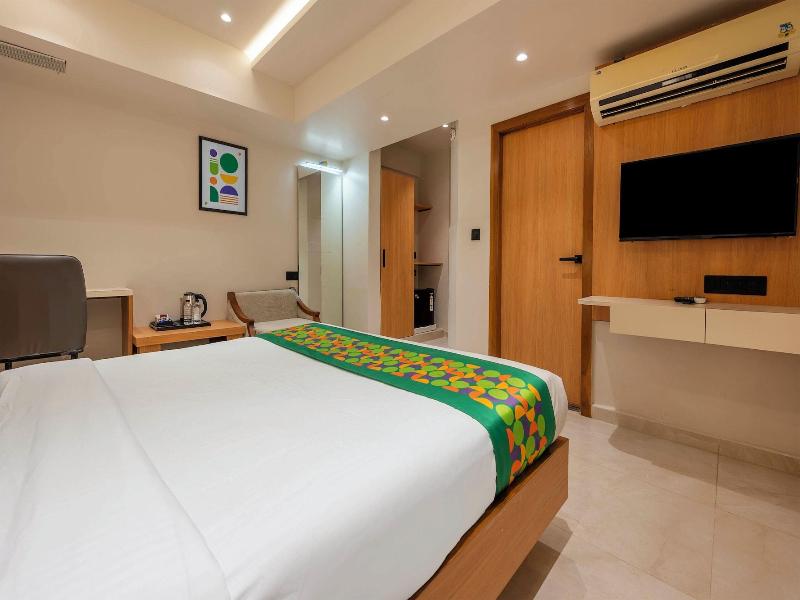Treebo Shree Krishna Palace image