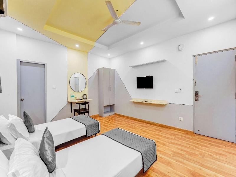 Upar Hotels Nungambakkam image