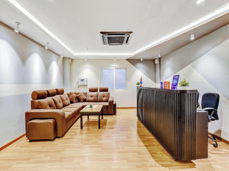 Upar Hotels Nungambakkam image