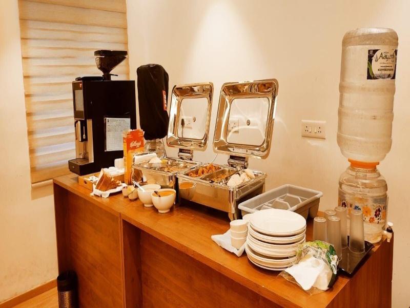 Upar Hotels Nungambakkam image