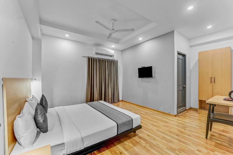 Upar Hotels Nungambakkam image