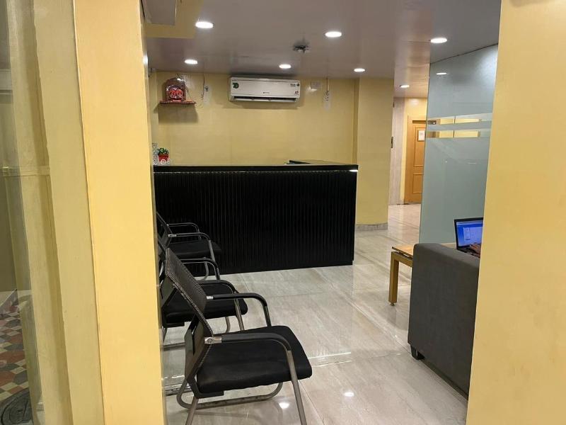 Hotel Consulate By Bookmerihotel image