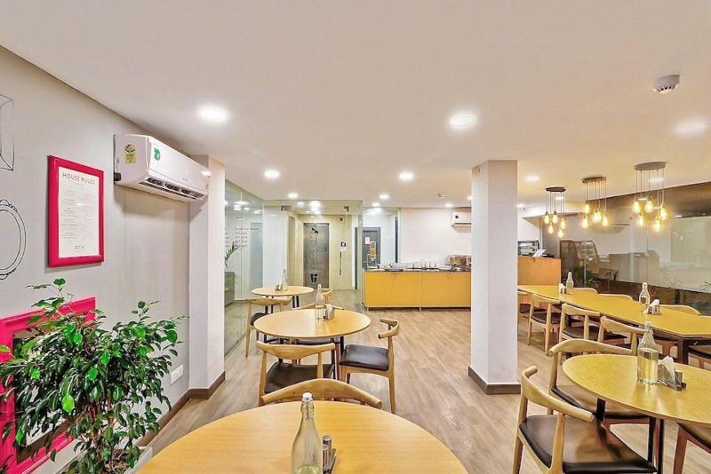 Hotel Consulate By Bookmerihotel image