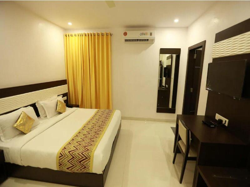 Hotel Anchal Villa By Yb Hotels image